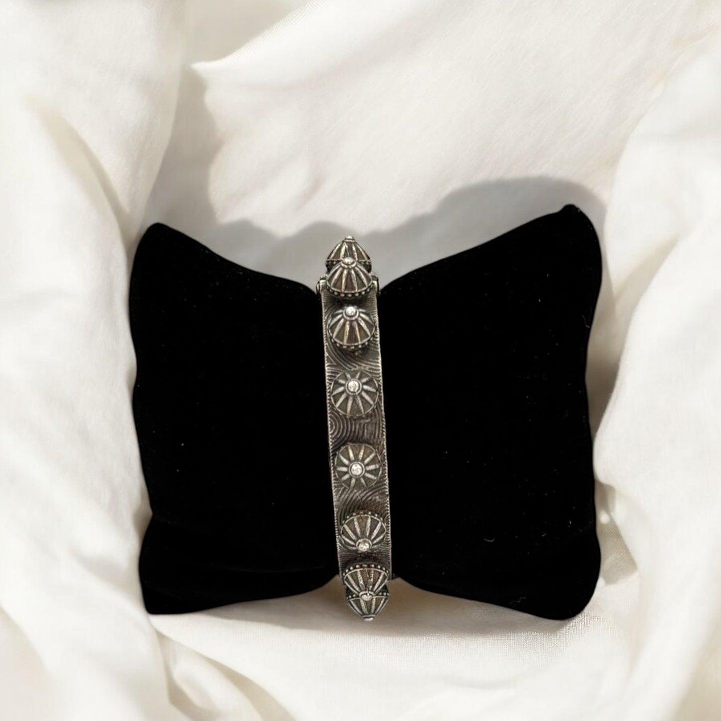 Oxidized silver openable kada