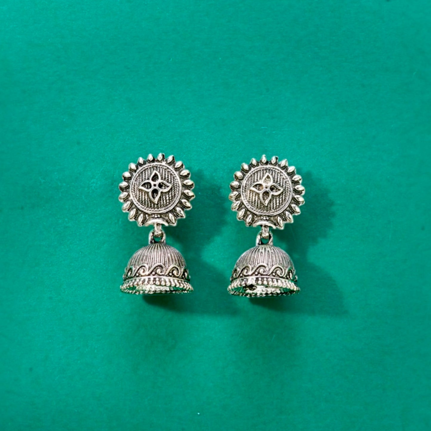 Silver oxidized jhumki