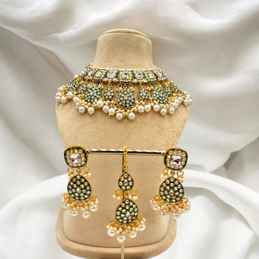 Gold plated green necklace set