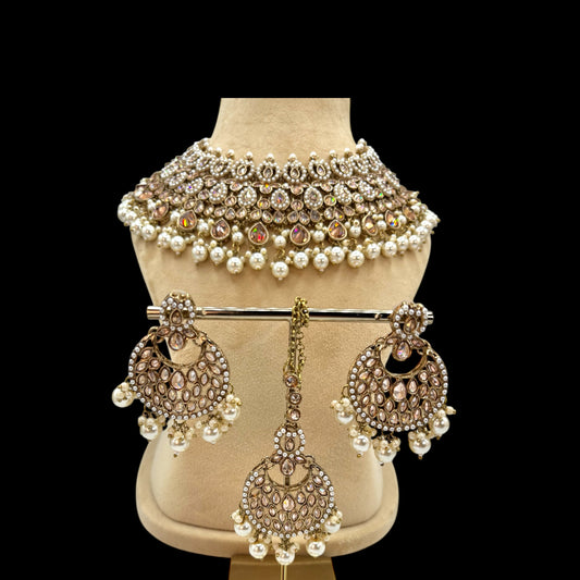 Full neck polki necklace set with chandbali and matha tikka