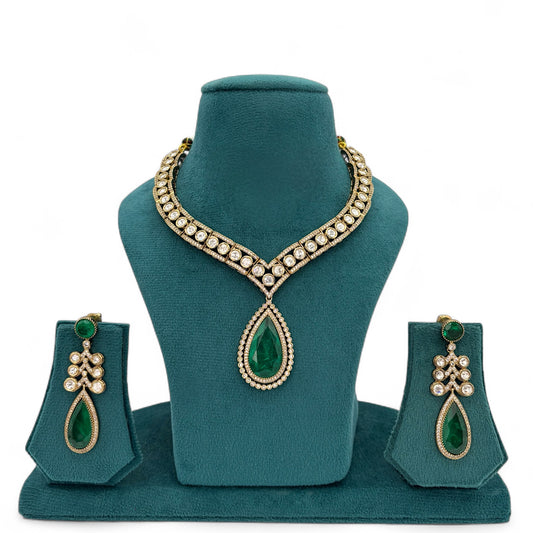 Gold plated tyani kundan necklace set