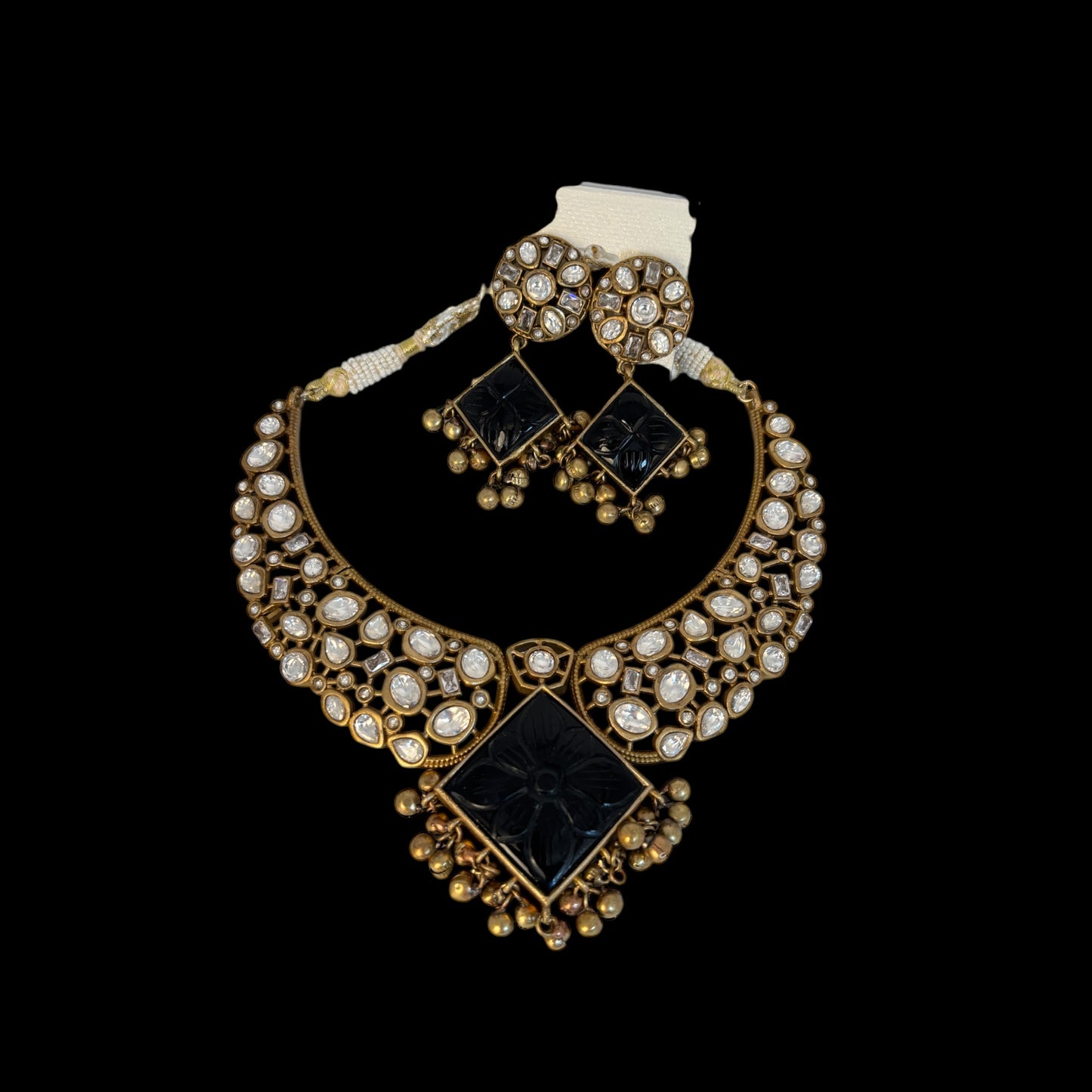 Contemporary gold necklace set