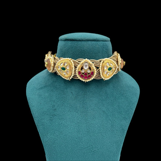 Pachi kundan flexible fusion choker.