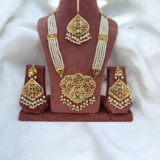 Jadau long necklace set with mang tikka