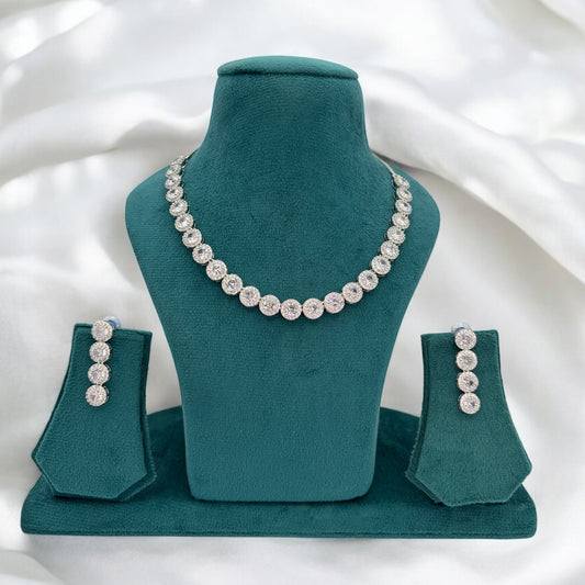 Sleek AD necklace set