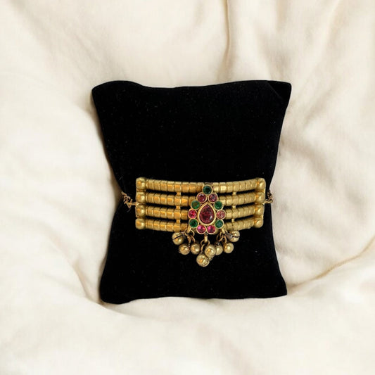 Contemporary gold bracelet
