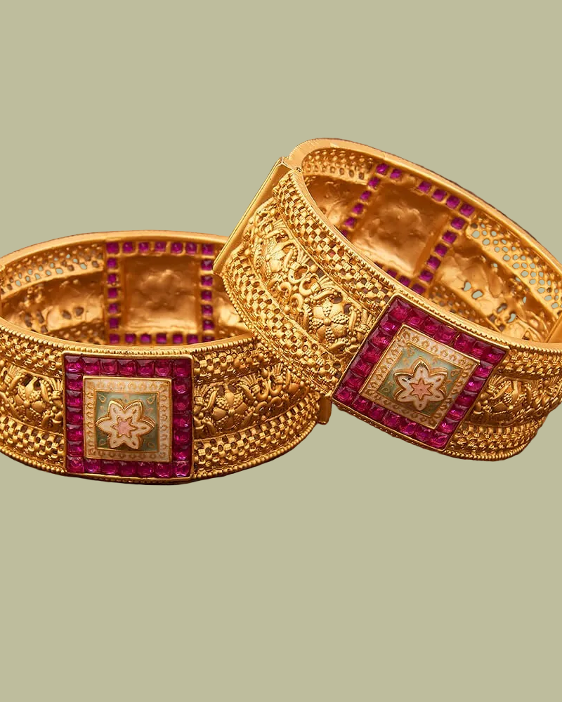 Gold plated broad openable kadas.