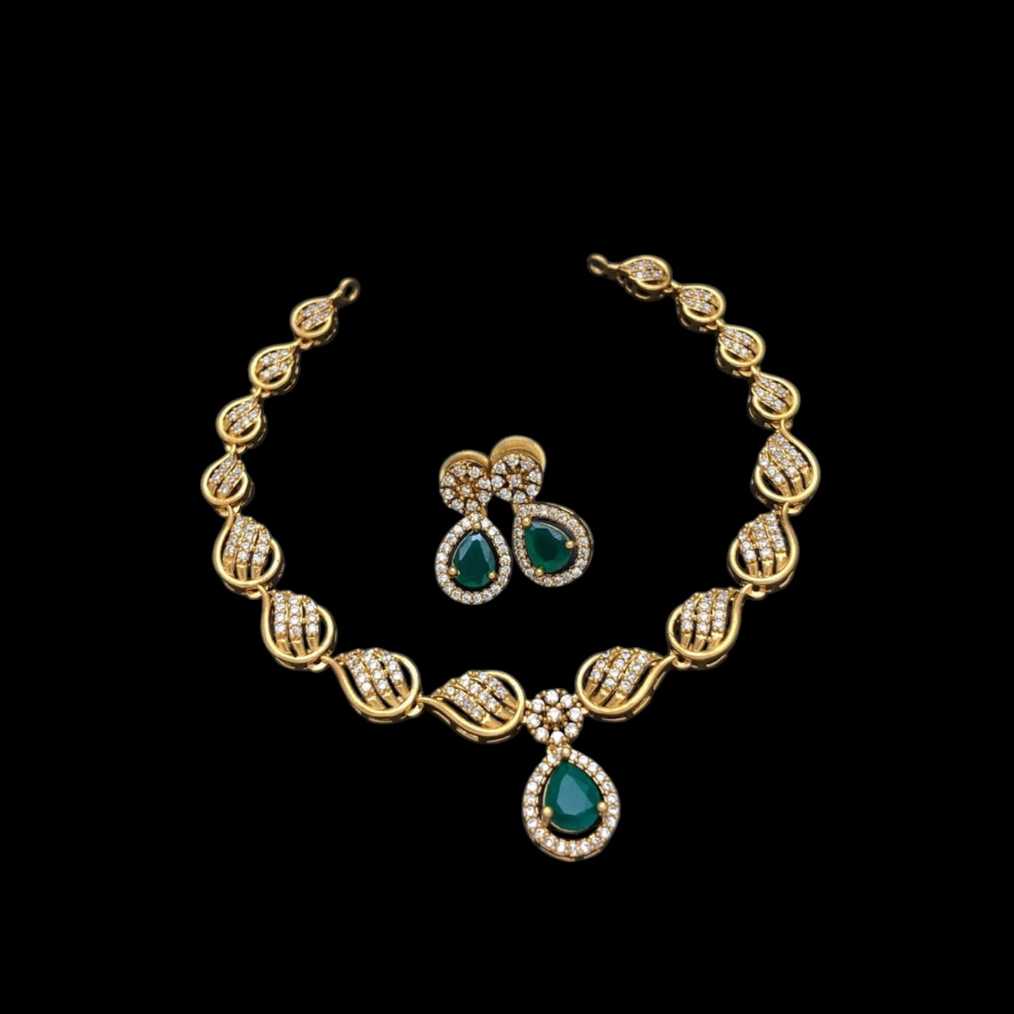 Matte finish gold plated necklace set