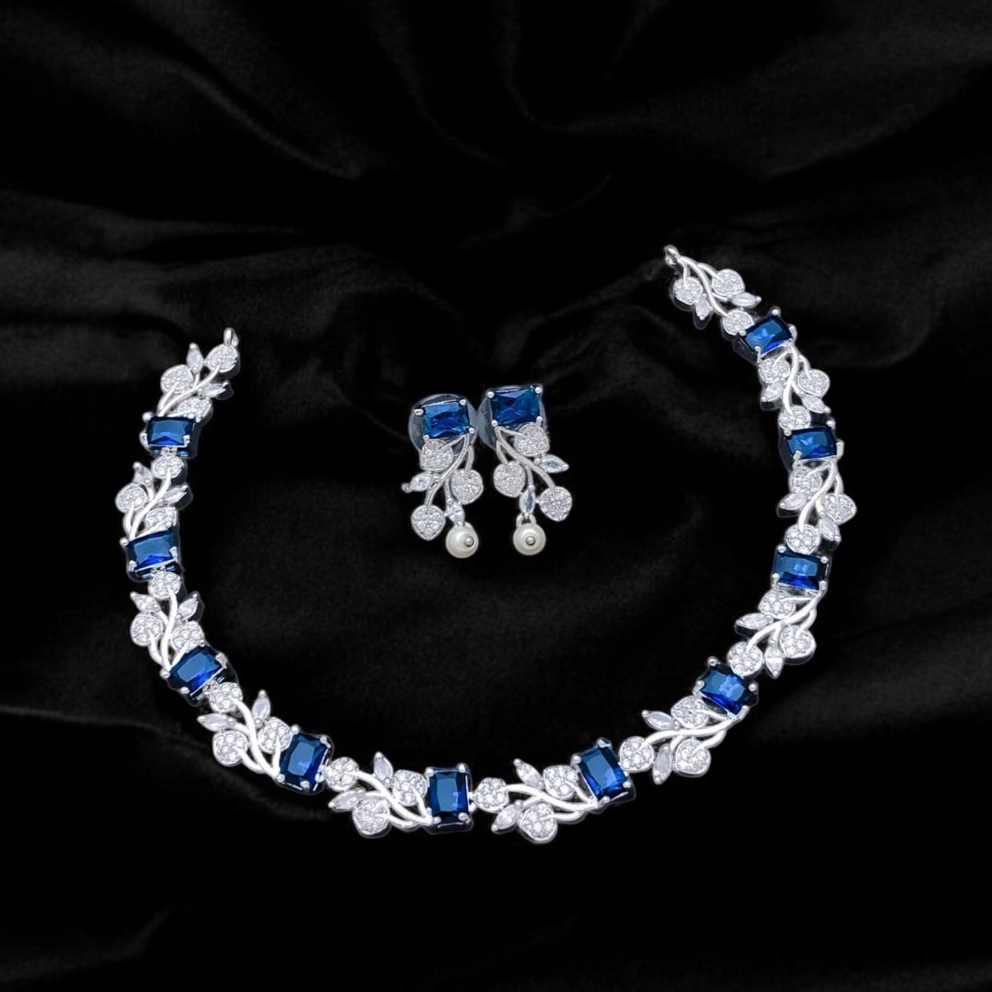 Silver AD necklace set