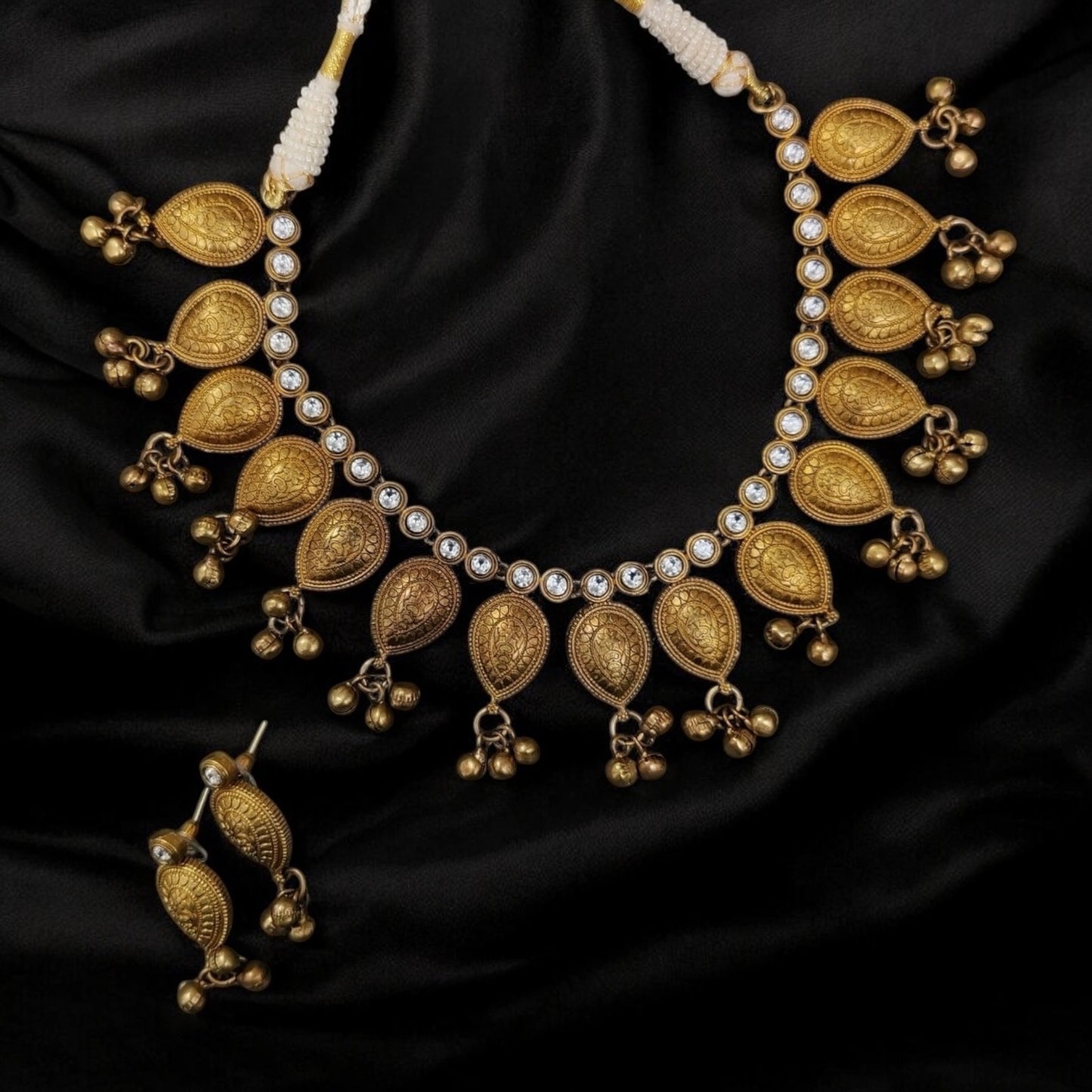 Contemporary gold plated necklace set