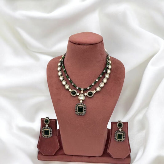 Two layer emerald green necklace set