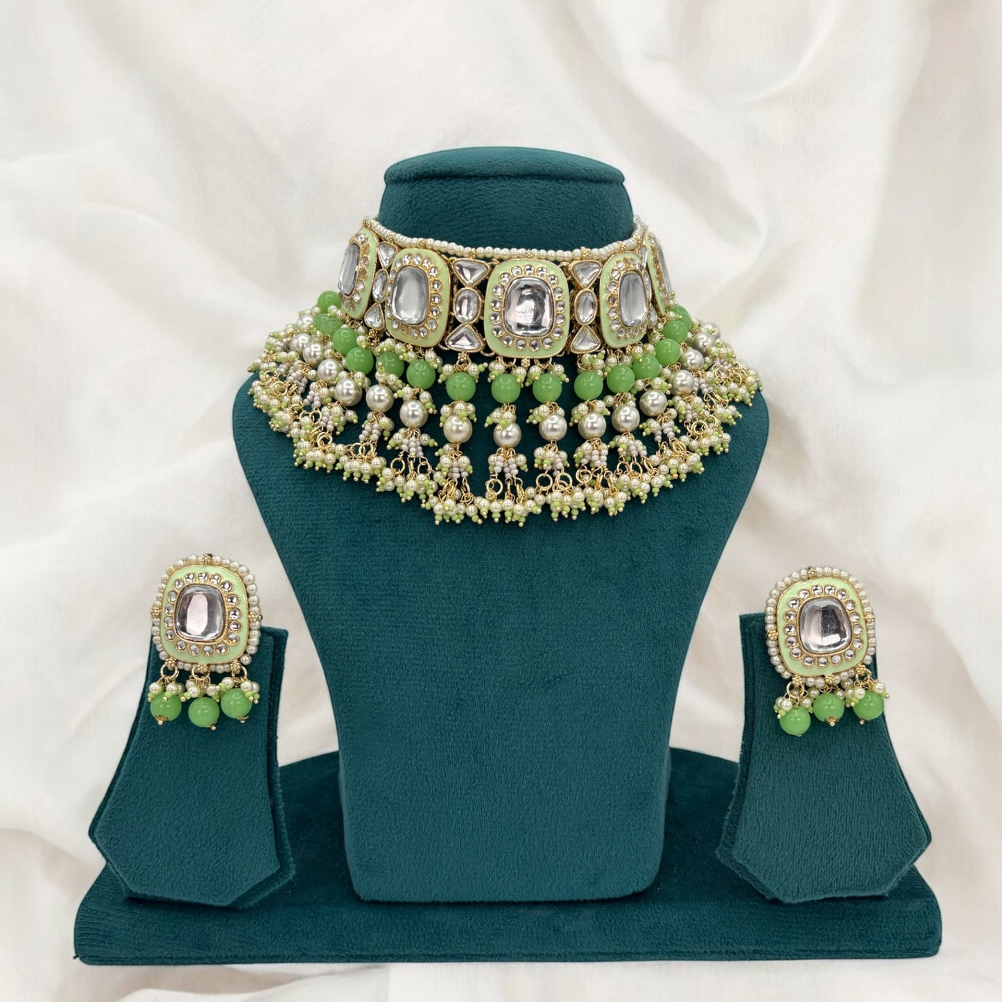 Kundan choker set