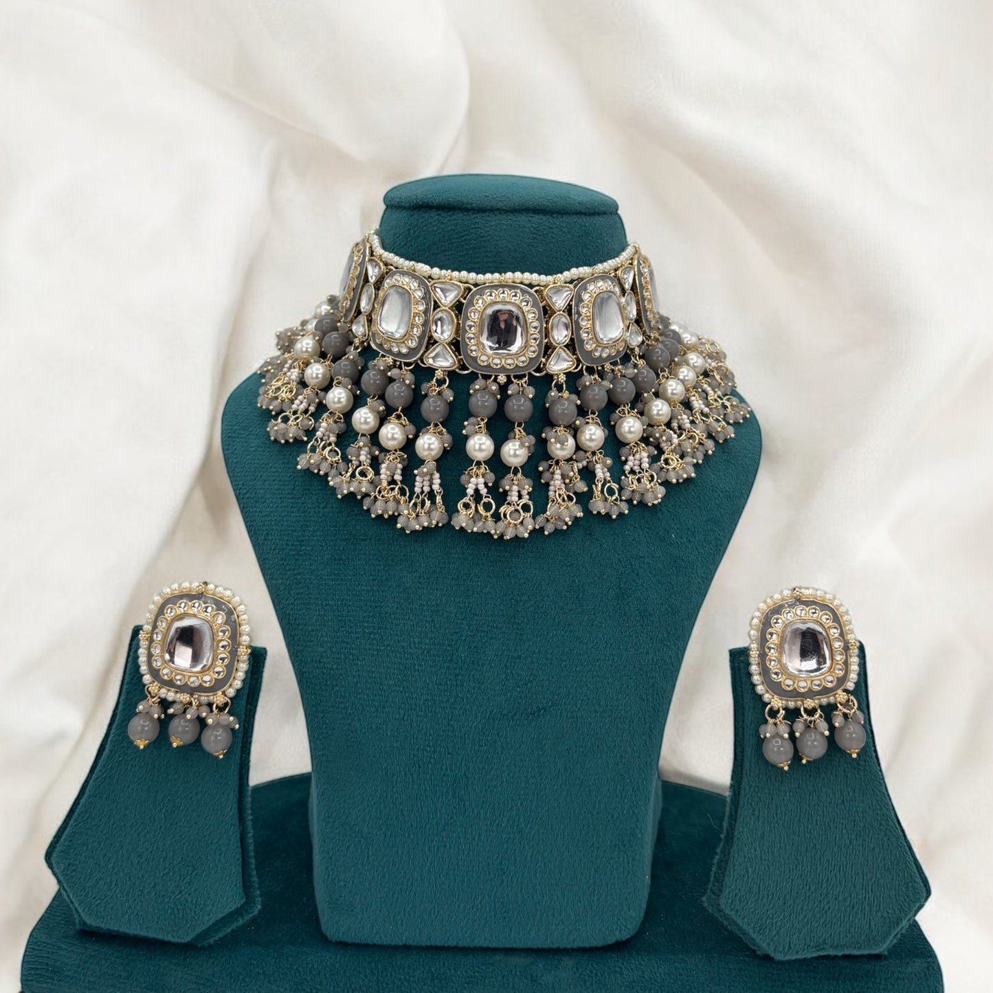 Kundan choker set