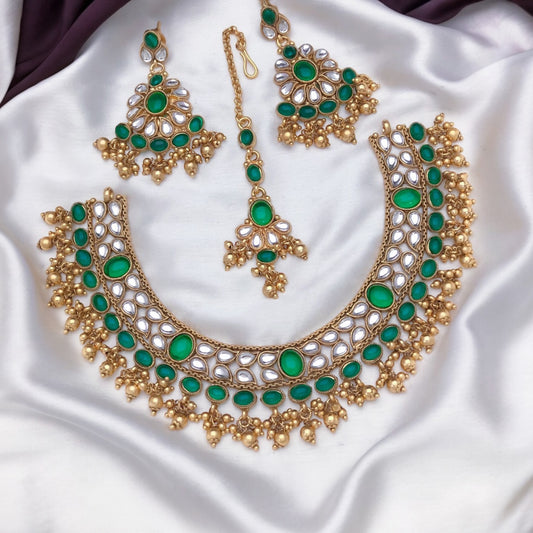 Gold plated kundan necklace set