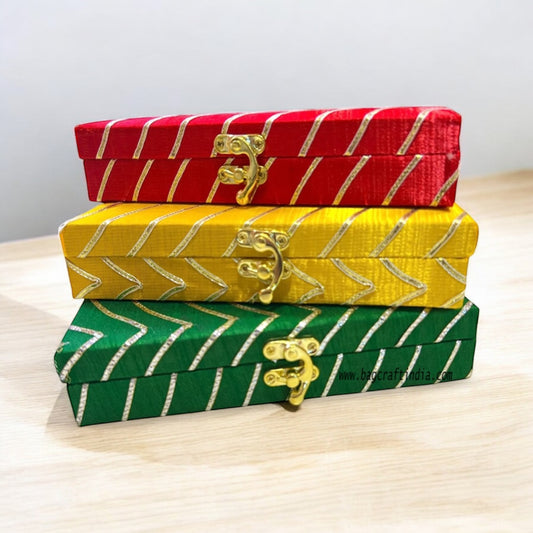 Silk gota check gift box