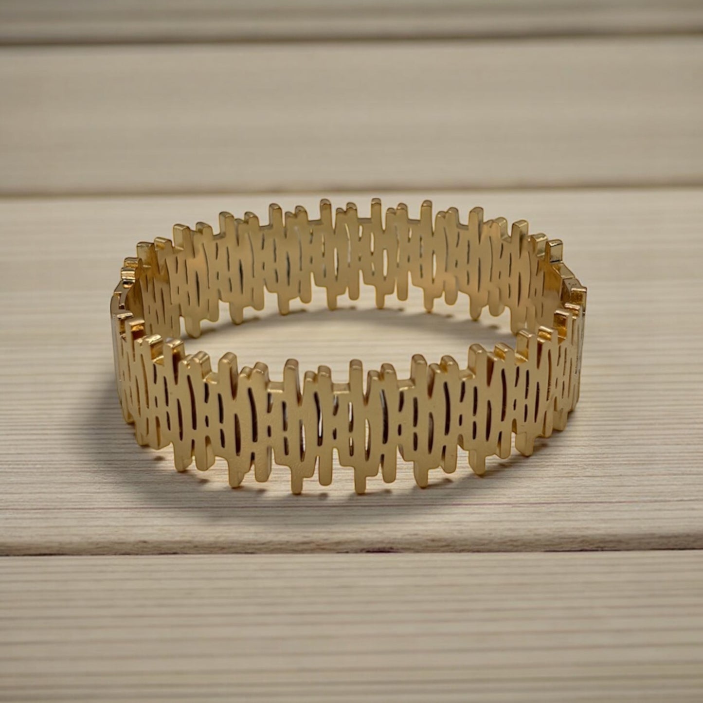 Gold plated openable bracelet