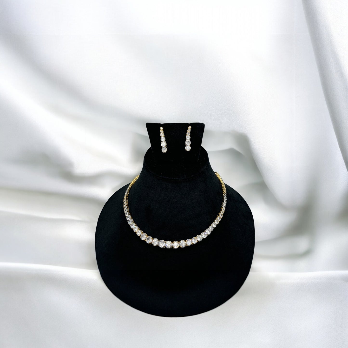 Elegant two tone American Diamond necklace set
